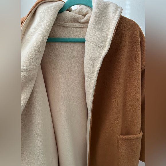 COPY - Sherpa jacket 🧥 Woman’s Coat Camel Color Size M/6 - Picture 3 of 9
